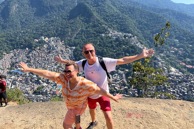 2h30 circuit in the Vidigal Favela - Descending into Vidigal’s alleys