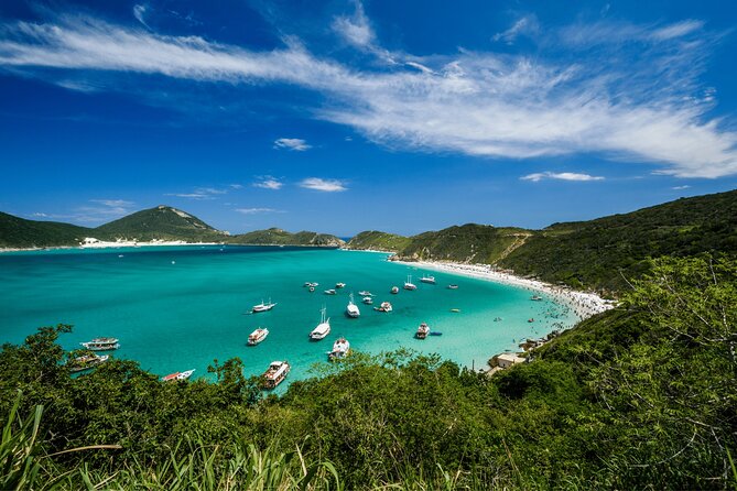 Arraial do Cabo Day Trip from Rio de Janeiro: Boat Tour & Beach - Arriving in Arraial do Cabo and boarding the schooner