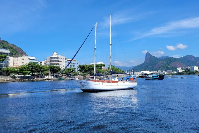 Brunch & Sunset Cruise with Capirinha in Rio - Sunset hopes and weather limits