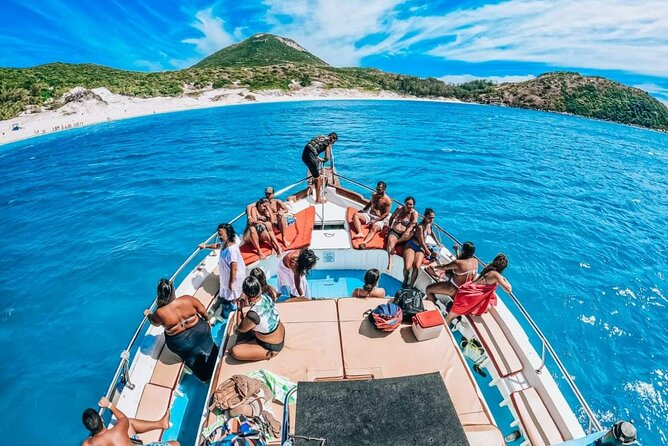 Day Tour to Arraial do Cabo from Rio - Praia do Farol: the clearest water and shortest visit
