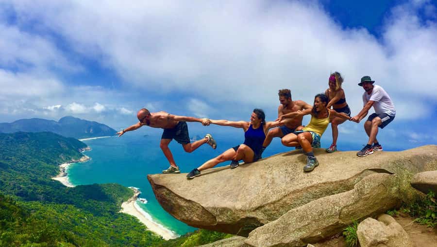 Discover Pedra do Telégrafo: Scenic Hike with Expert Guide - Is $68 a fair price?