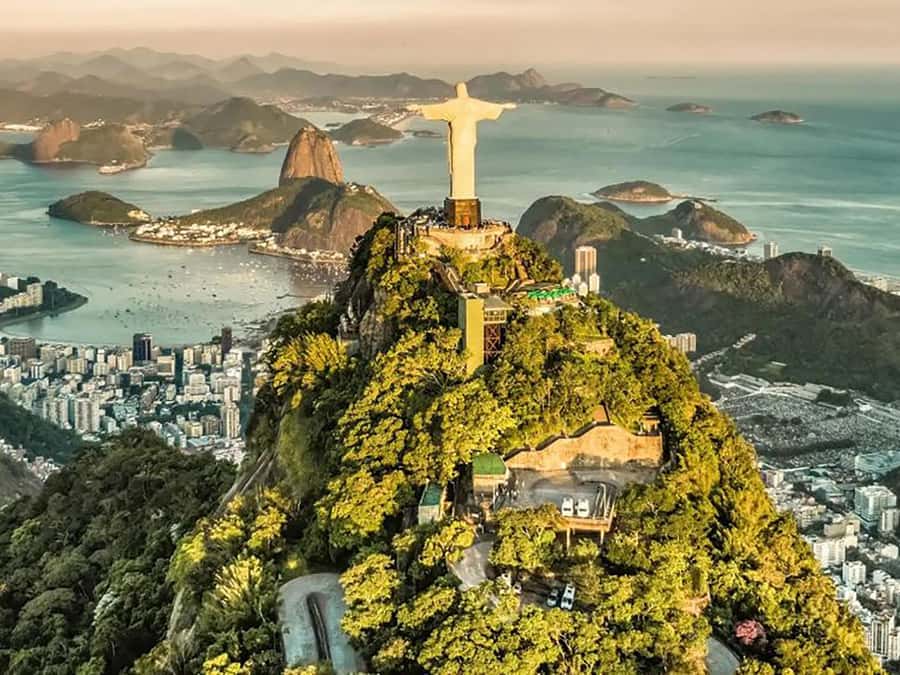 Explore Rio: Christ, Selarón, and more in 5 Hours! - Starting the morning in Corcovado