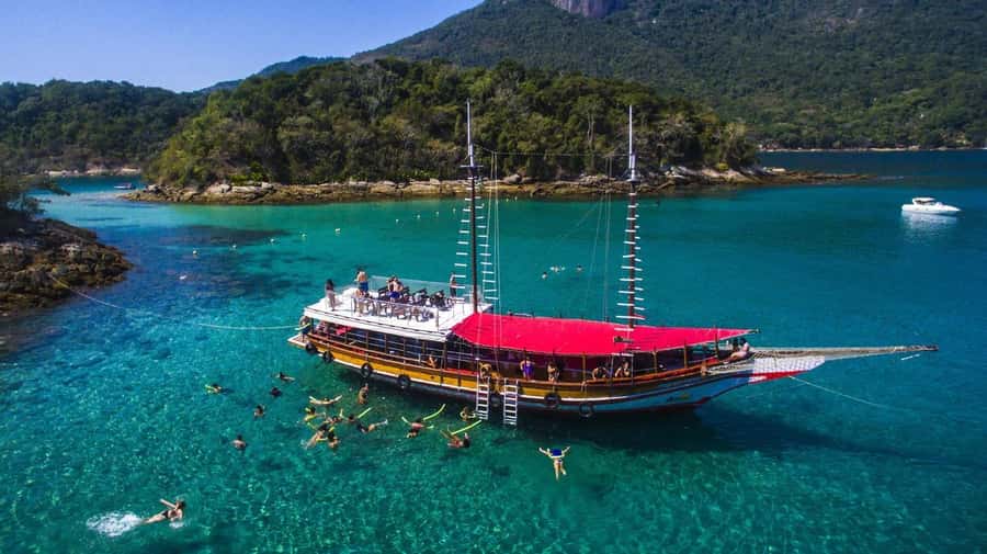 From Rio de Janeiro: Angra dos Reis & Ilha Grande Day Tour - From Rio to the islands: allow most of the morning