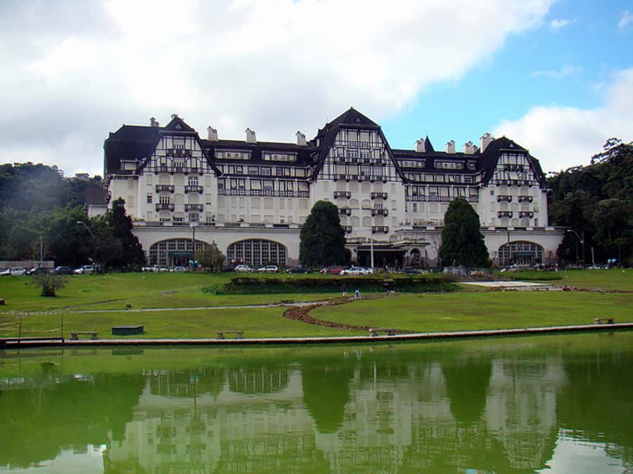 From Rio: Full-Day Tour to The Imperial City of Petrópolis - The climb from Rio and the first views