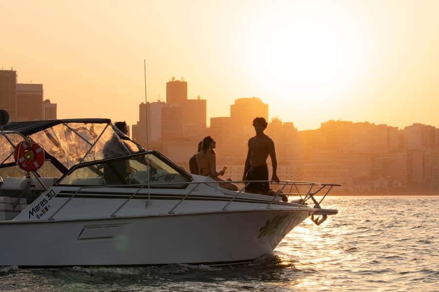 Glória: Sunset Speedboat Cruise with Drinks and Snacks - Why the sunset timing works so well