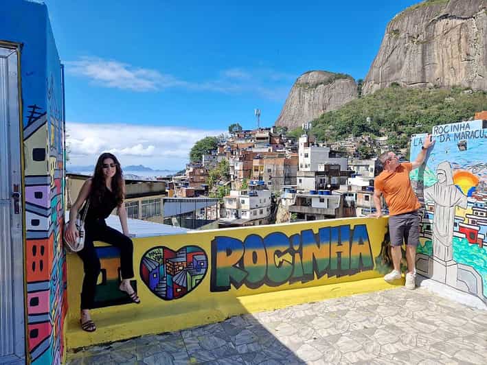 Guided Excursion: Get to Know Rocinha - The terrace stop and the best photo session