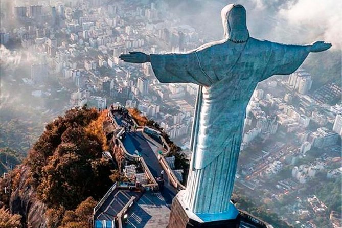 Guided Tour to the Redemptor Christ and City in Rio de Janeiro - Maracanã from the outside