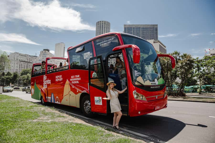 Hop-ON Hop-OFF Sightseeing Bus in Rio de Janeiro - Rio Samba Bus - Rio in one day, with music in the background