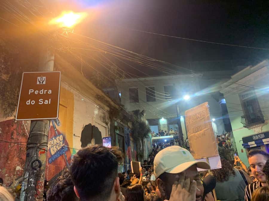 Pedra do Sal: Live Samba Night with Local Guide & Drink - The crowd, the noise, and the practical trade-offs