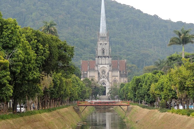 Petrópolis Day Trip from Rio de Janeiro including Imperial Museum and Crystal Palace - The mountain road from Rio to Quitandinha Palace