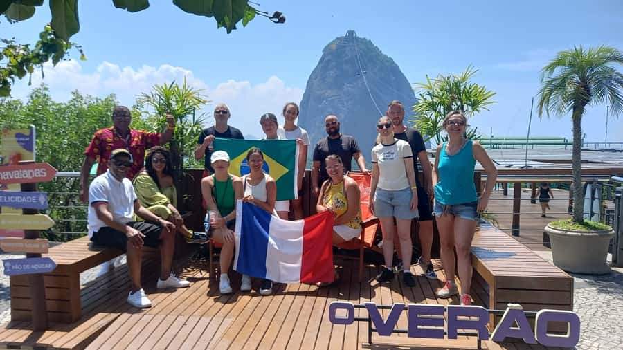 Rio: 5-hour Christ the Redeemer and Sugarloaf Express Tour - Guides, languages, and the small-group experience