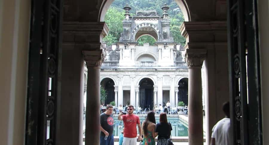 Rio: Botanical Garden, Tijuca Forest, and Parque Lage Tour - The Chinese Lookout and the value of a short walk