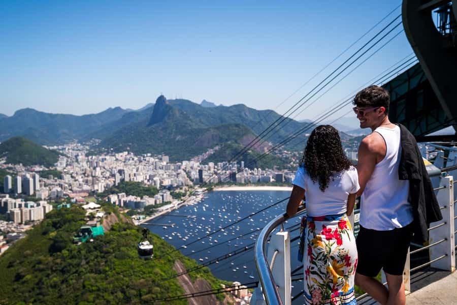 Rio: Christ the Redeemer, Sugarloaf, Selaron & BBQ Lunch - Maracanã and the limits of an outside visit
