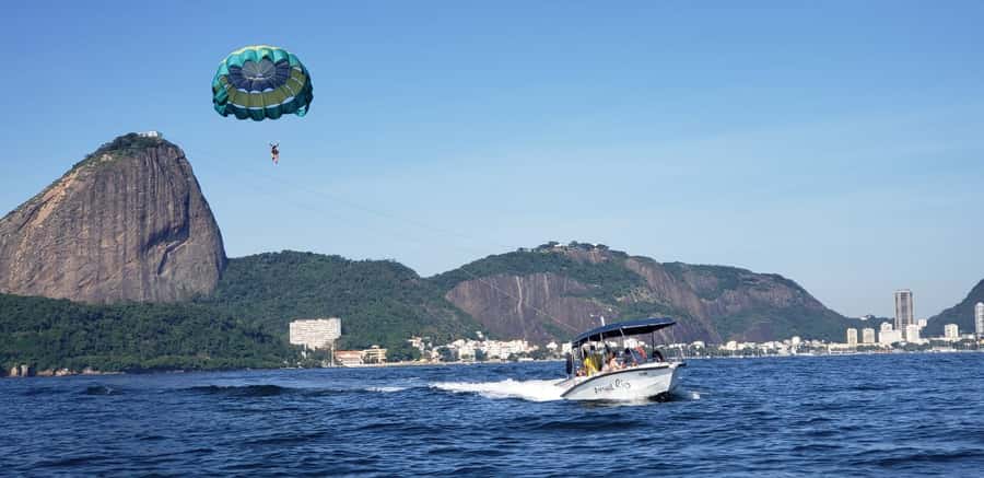 Rio de Janeiro: 2-Hour Boat Trip with Parasailing - Getting ready on the boat