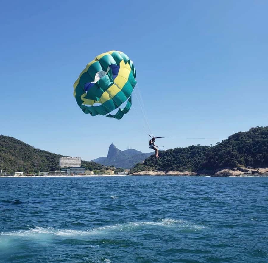 Rio de Janeiro: 2-Hour Boat Trip with Parasailing - Should you book this Rio parasailing trip?