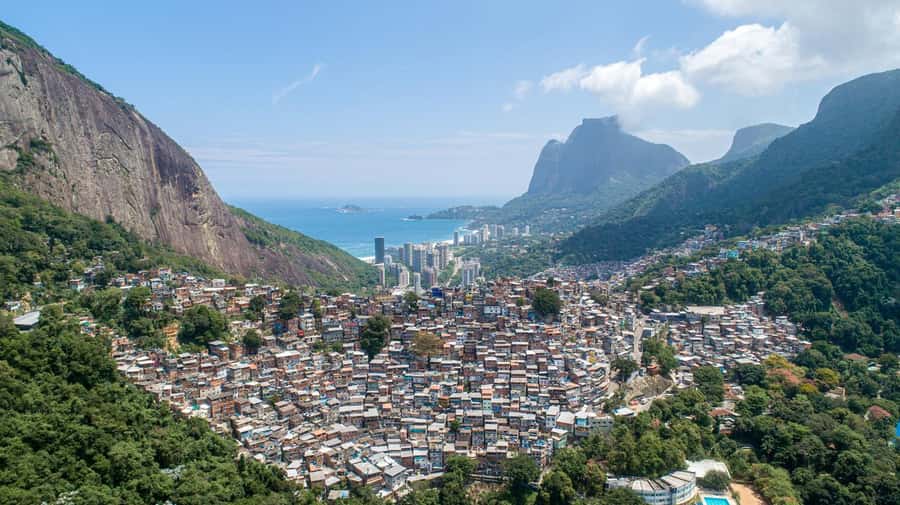 Rio de Janeiro: 4-Hour Guided Tour of Rocinha Favela - What the four-hour schedule really means