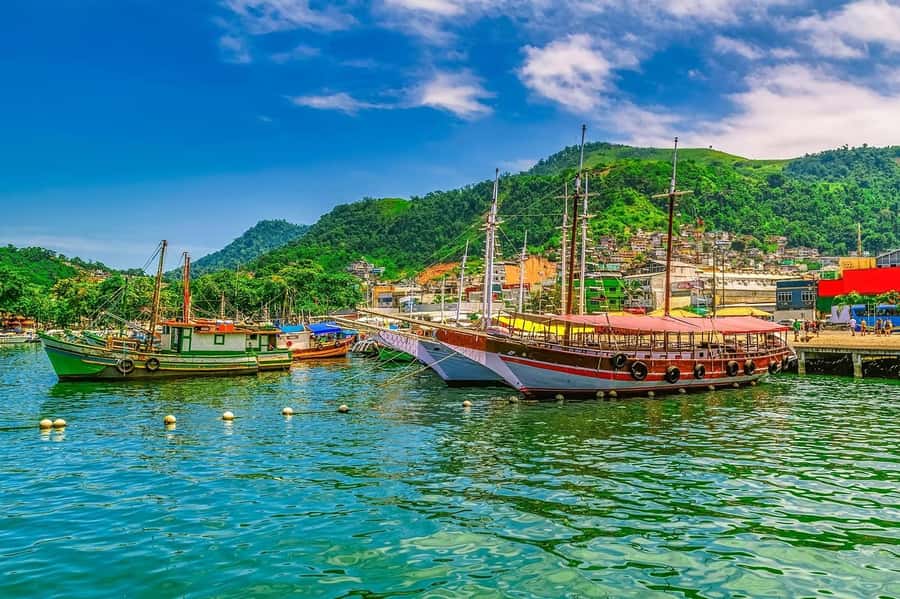 Rio de Janeiro: Angra dos Reis and Ilha Grande Full-Day Tour - Lagoa Azul and the first swim