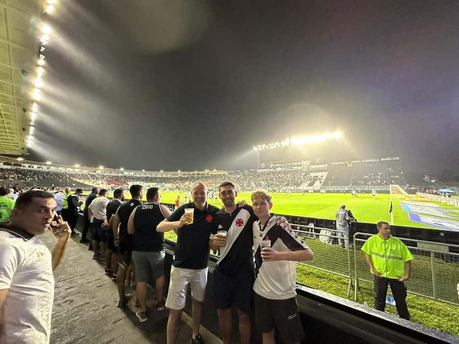 Rio de Janeiro: Attend a Vasco da Gama game with local guide - Beer, churrasco, and the pre-match ritual