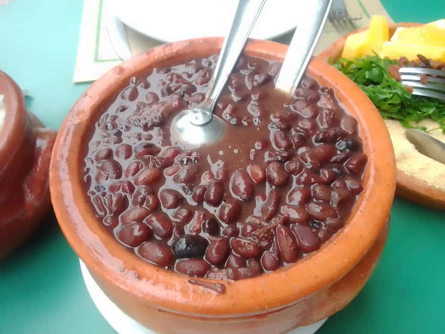Rio de Janeiro: Barra da Tijuca Walk & Food Tour with Drinks - Why this Barra da Tijuca food walk is different