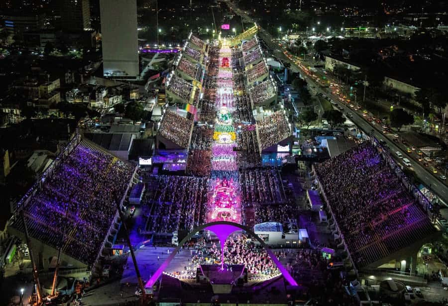 Rio de Janeiro: Be a true Rio's local for a day - Tour - Why the vehicle and guide matter