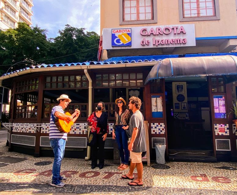 Rio de Janeiro: Bossa Nova Walking Tour with Guide - Copacabana, Avenida Atlântica, and the sea views