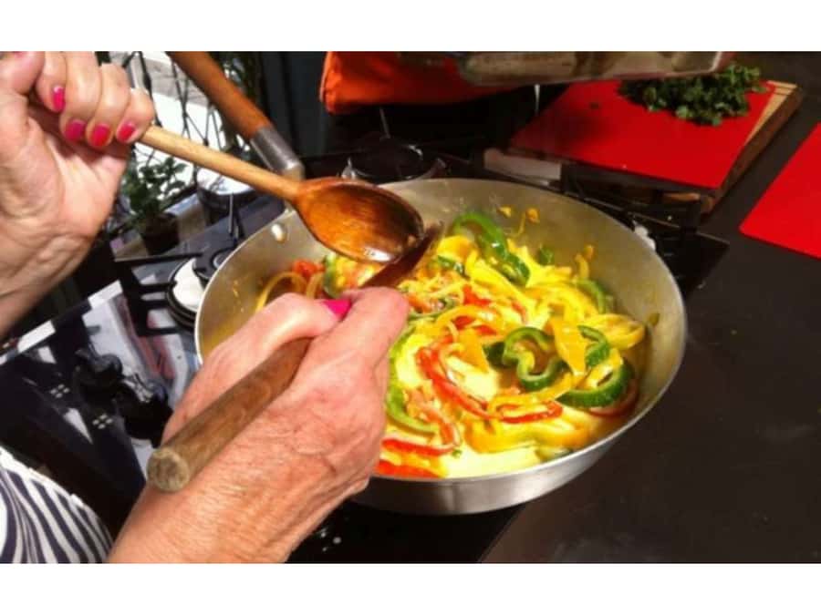 Rio de Janeiro: Brazilian Cooking Class in Rio de Janeiro - Choosing moqueca or feijoada