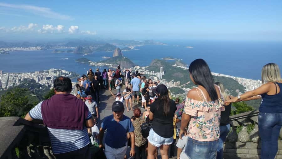 Rio de Janeiro: Christ, Selaron Steps, and Tijuca Park Tour - Lunch is practical, local, and not included