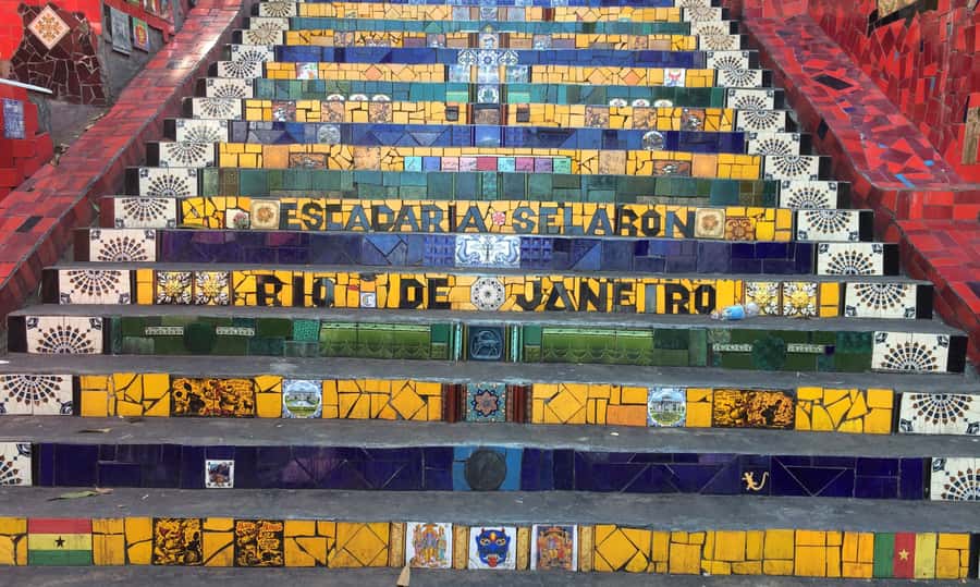 Rio de Janeiro Downtown Tour - Maracanã and the meaning of Brazilian football