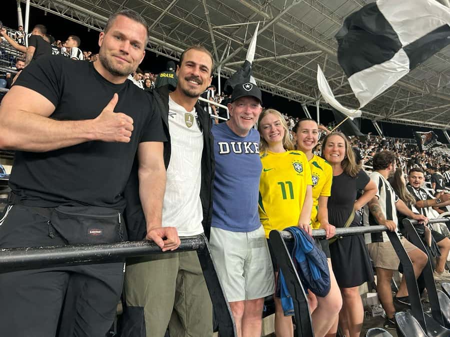 Rio de Janeiro: Enjoy a Botafogo soccer game with Locals - Meeting near the stadium with Botafogo fans