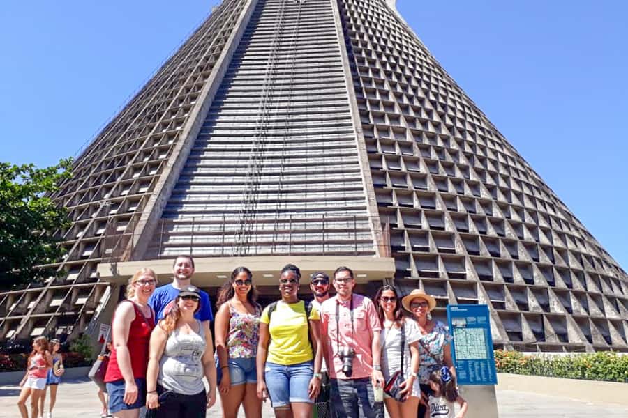 Rio de Janeiro Full-Day Sightseeing Tour - What the small group and guides add