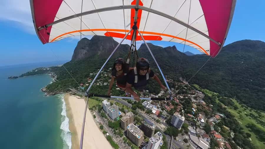 Rio de Janeiro: Hang Gliding or Paragliding Experience - The Rio view from the air