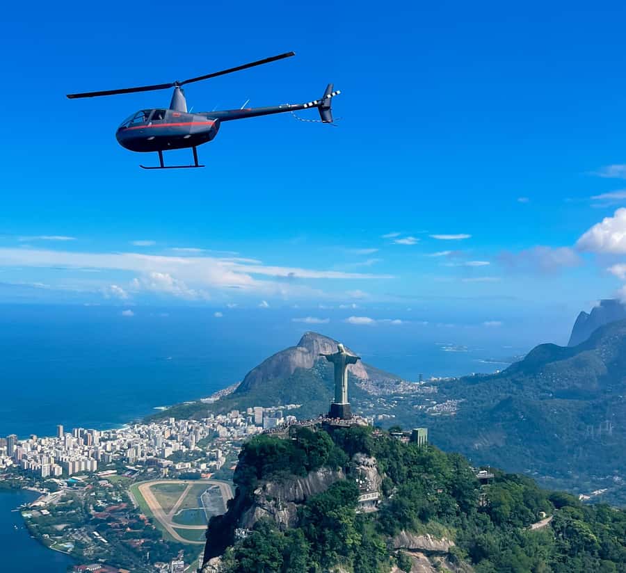 Rio de Janeiro: Helicopter Flight Christ the Redeemer 30 min - Rodrigo de Freitas Lagoon and the city’s green core