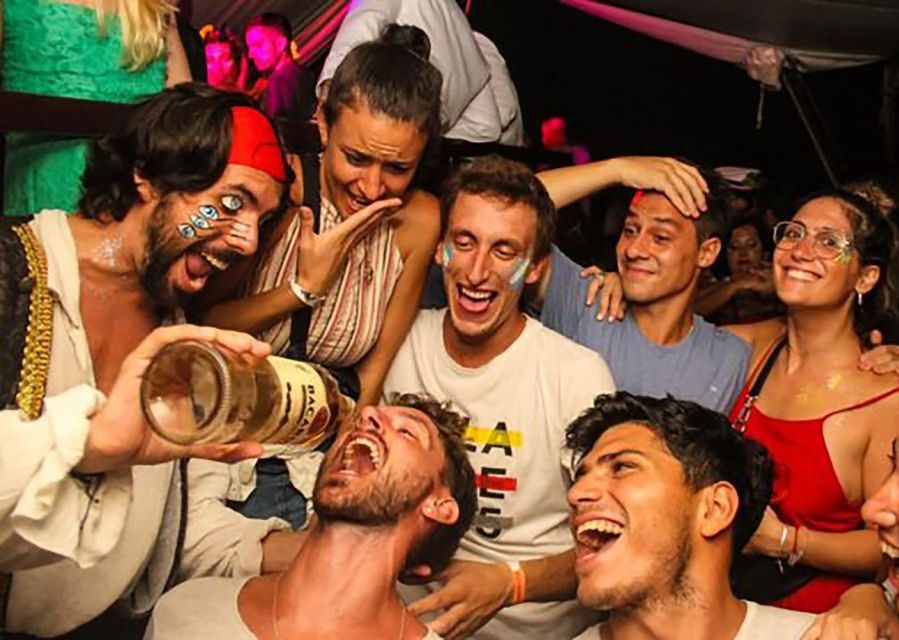 Rio de Janeiro: Late Night Boat Party with DJ and Dancing - Key points to know before booking