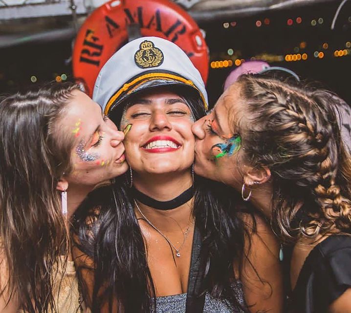 Rio de Janeiro: Late Night Boat Party with DJ and Dancing - Rain, accessibility, and practical preparation