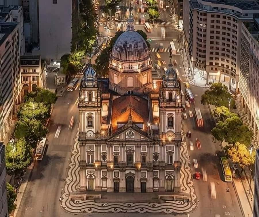Rio de Janeiro : Must-See Sites Walking Tour With A Guide - Why Rio’s downtown is worth four hours