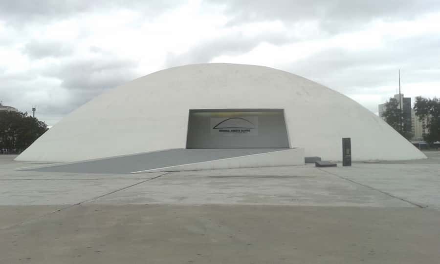 Rio de Janeiro: Niterói Day Trip - Caminho Niemeyer and the Shape of Central Niterói