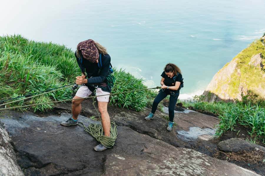 Rio de Janeiro: Pedra da Gávea Guided Hike Tour - Reaching the Carrasqueira climbing section