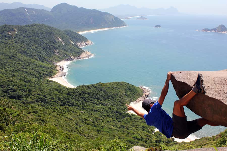Rio de Janeiro: Pedra do Telegrafo Hike & Grumari Beach Tour - Why this six-hour outing works well in Rio