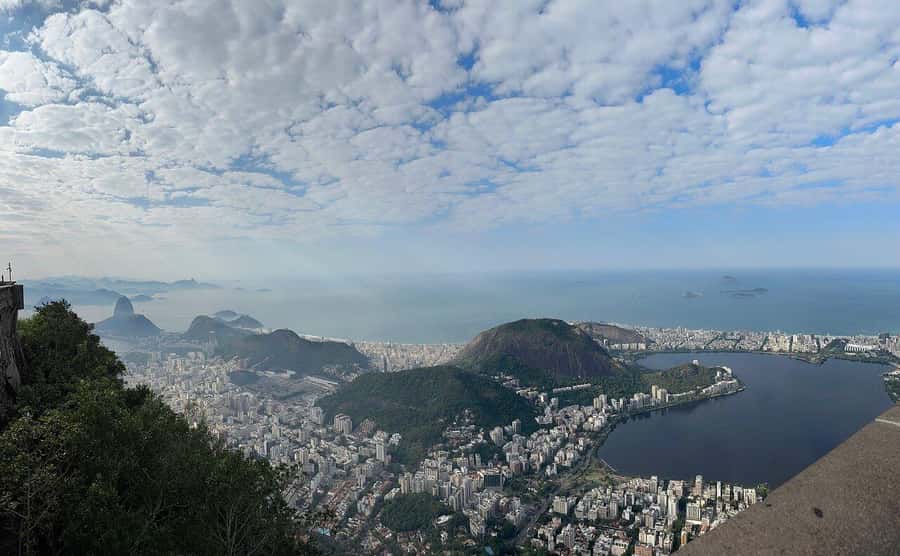 Rio de Janeiro: Private City Tour with Hotel Pickup - Food, local tips, and what the tour adds beyond sightseeing