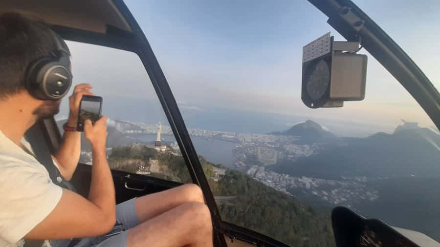 Rio de Janeiro: Private Helicopter Tour - Leblon, Ipanema, and Arpoador from above
