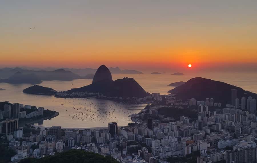 Rio de Janeiro: Private Sunrise Tour at Mirante Dona Marta - Leaving Rio before 5:00 AM