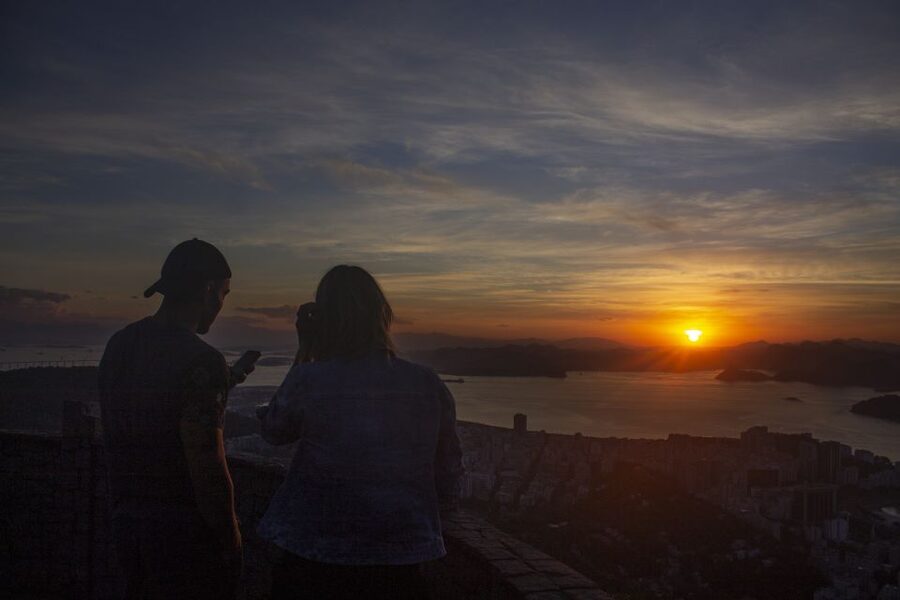 Rio de Janeiro: Private Sunrise Tour at Mirante Dona Marta - Who will appreciate this tour most