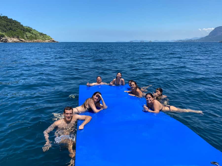 Rio de Janeiro: SpeedBoat Tour - Beach Tour with Beer - Adão Beach and the Niterói view