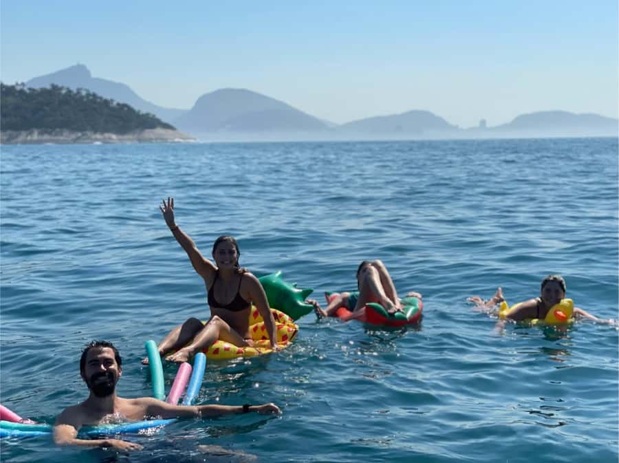 Rio de Janeiro: SpeedBoat Tour - Beach Tour with Beer - Practical preparation for three hours on the water