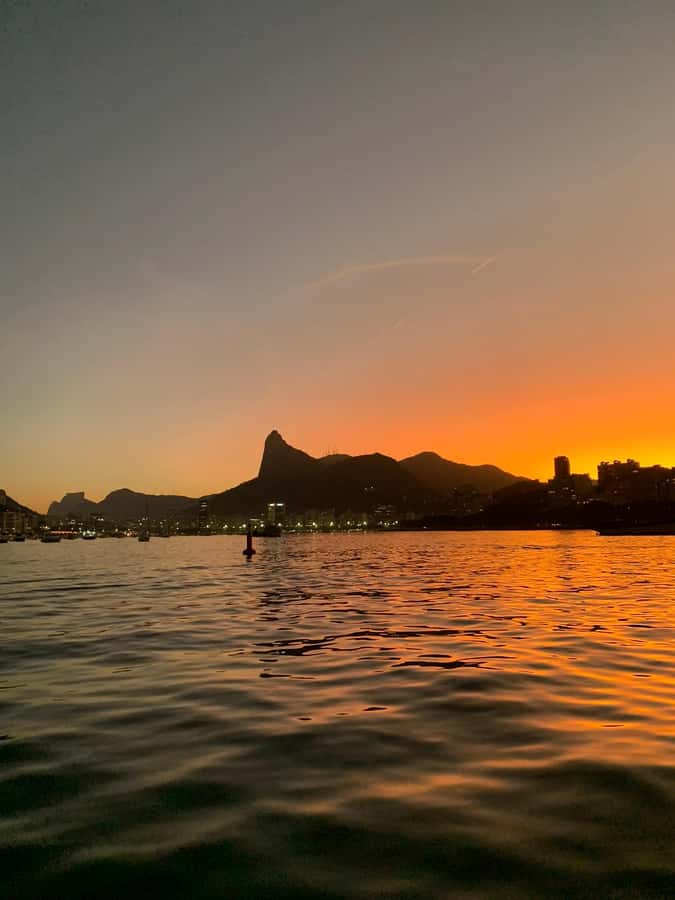 Rio de Janeiro: SpeedBoat Tour - Sunset with Beer - Boarding at Flutuante Rio near Bar Urca