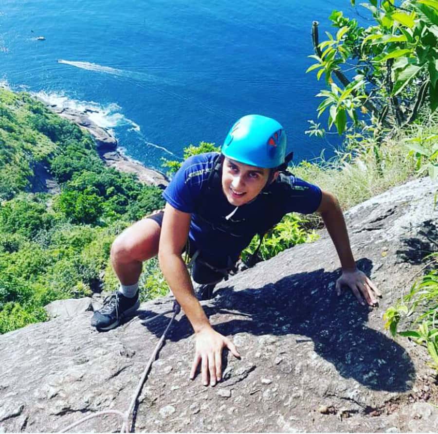 Rio De Janeiro: SUGARLOAF MOUNTAIN HIKE & CLIMB - Sugarloaf by rope instead of cable car