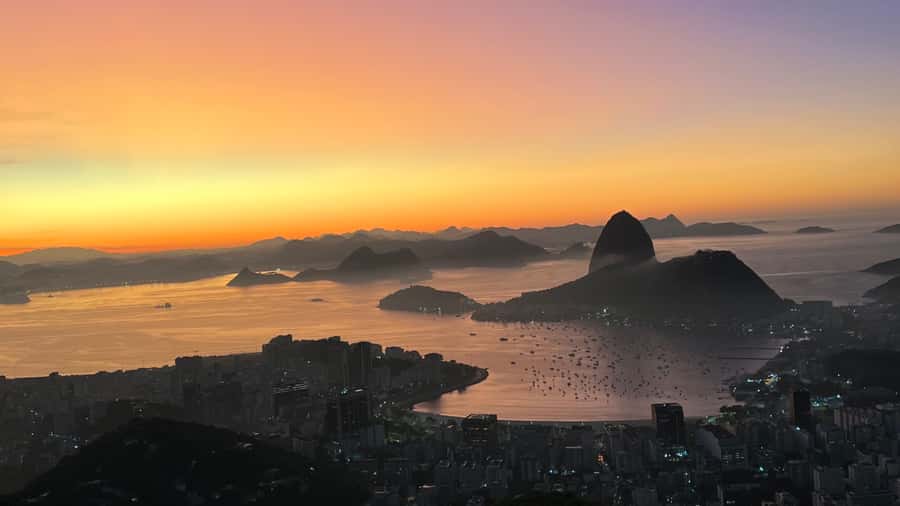 Rio de Janeiro: Sunrise Lookout and Christ the Redeemer Tour - What to bring for a very early start