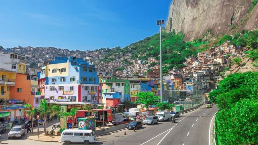 Rio: Favela Walking Tour of Rocinha with a Resident Guide - Food, timing, and the three-hour format
