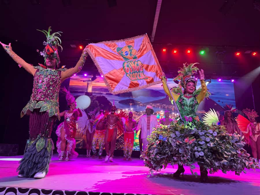 Rio: Ginga Tropical Samba and Folklore Show Ticket - Who will enjoy Ginga Tropical most