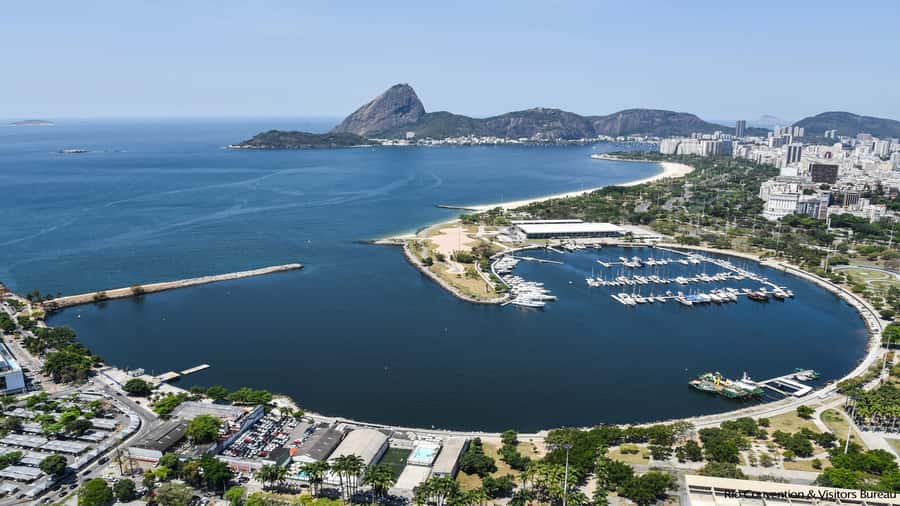 Rio: Guanabara Bay Boat Tour - Forts, Beaches, and the Bay’s Defensive Shore